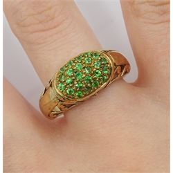 9ct gold pave set green garnet dome shaped ring