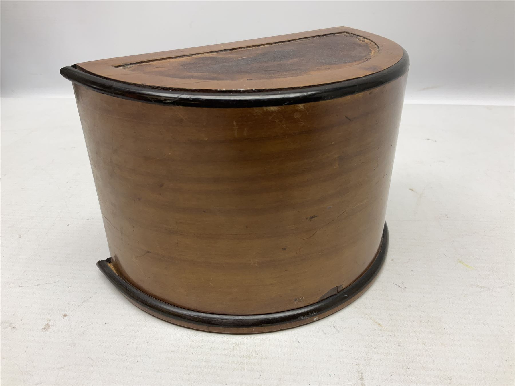 Edwardian desk tidy with hidden revolving compartment, H11.5cm