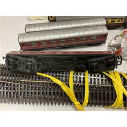 Various makers ‘00’ gauge - Hornby DCC ready LNER 4-6-2 ‘The Mallard’ no.4468 in blue with original box; Lima British Railway Class 33 Bo-Bo diesel locomotive no.33025; quantity of coaches, wagons and track to include Hornby, Lima, Tri-Ang etc (26) 