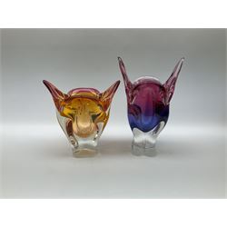 A collection of Art Glass, to include vases and bowls of various form. (10). 