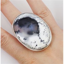 Large silver single stone black, white and clear agate ring,s tamped 925 