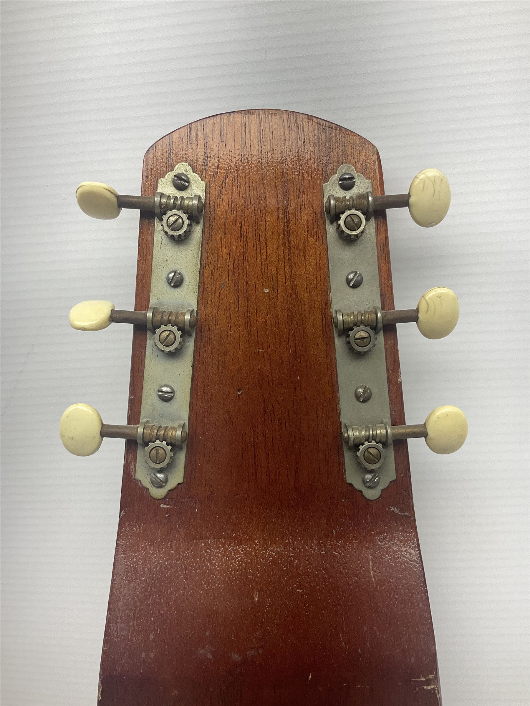 Early 1960s lap steel electric guitar with mahogany body and Plato pick-up, L81.5cm