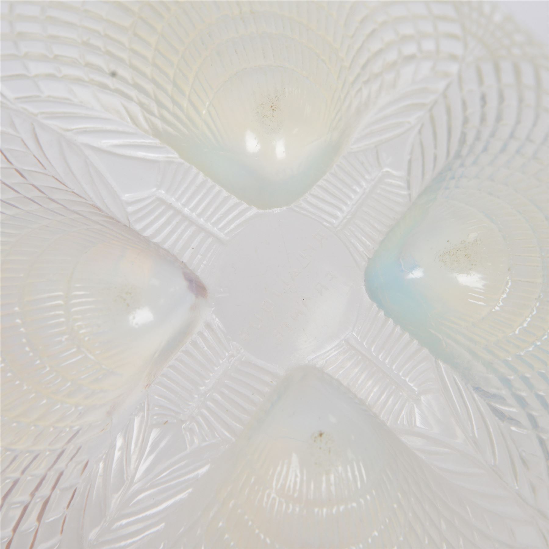 Lalique Coquilles opalescent glass bowl in the form of three shells, signed 'R Lalique beneath, D18cm