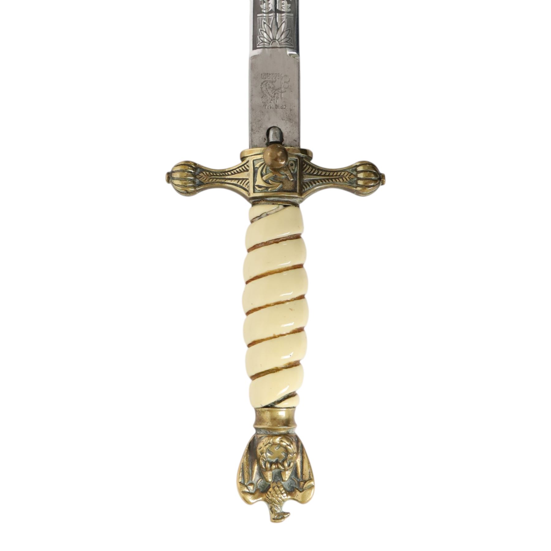 WWII Third Reich Kriegsmarine naval dirk, L25cm double fullered engraved blade, the ricasso marked Eickhorn, Solingen, ivorine celluloid handle and brass scabbard, L42cm