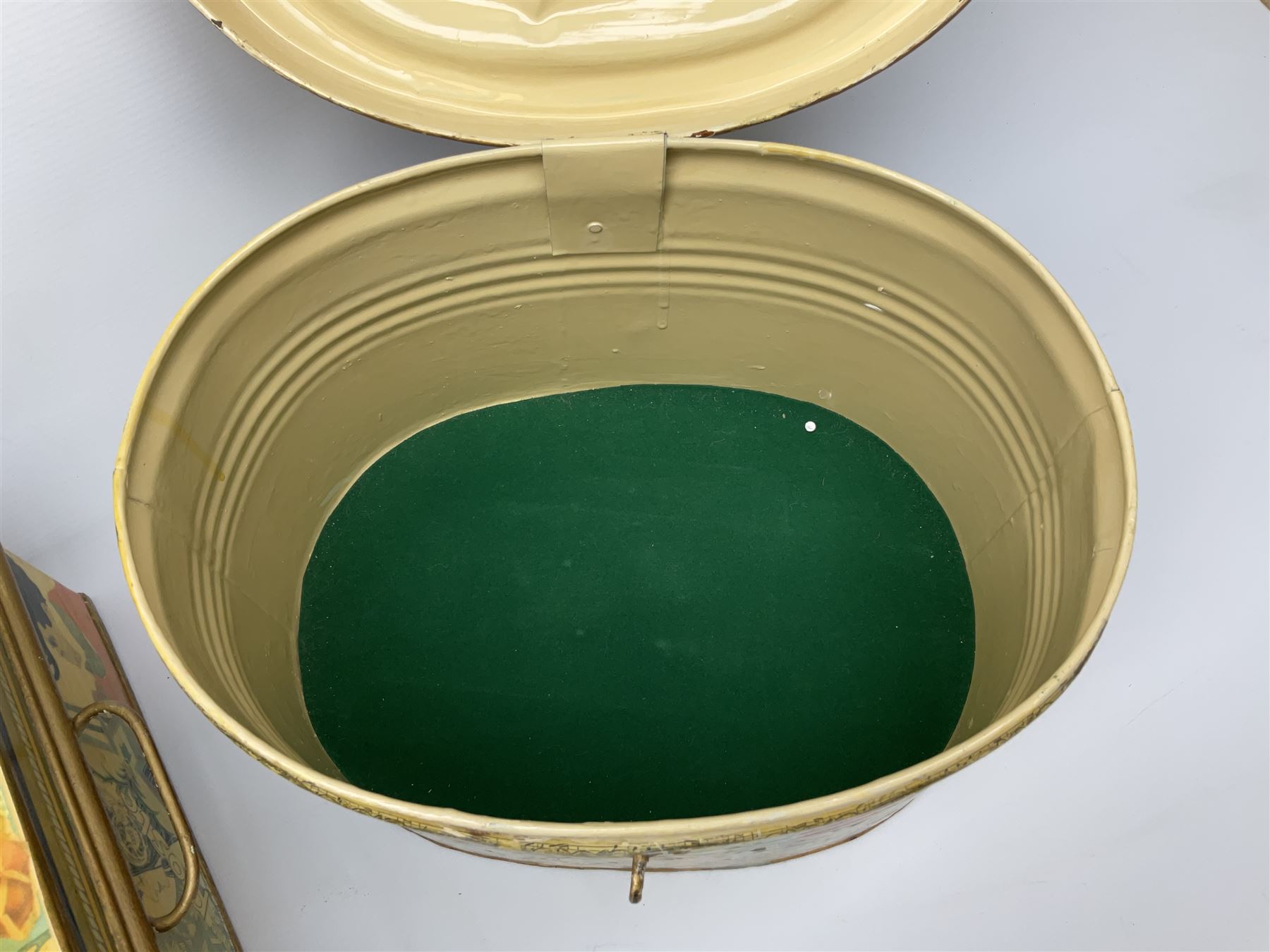 Modern Decoupage hat box with guilt detail together with a decoupage jug and box, hatbox H24cm