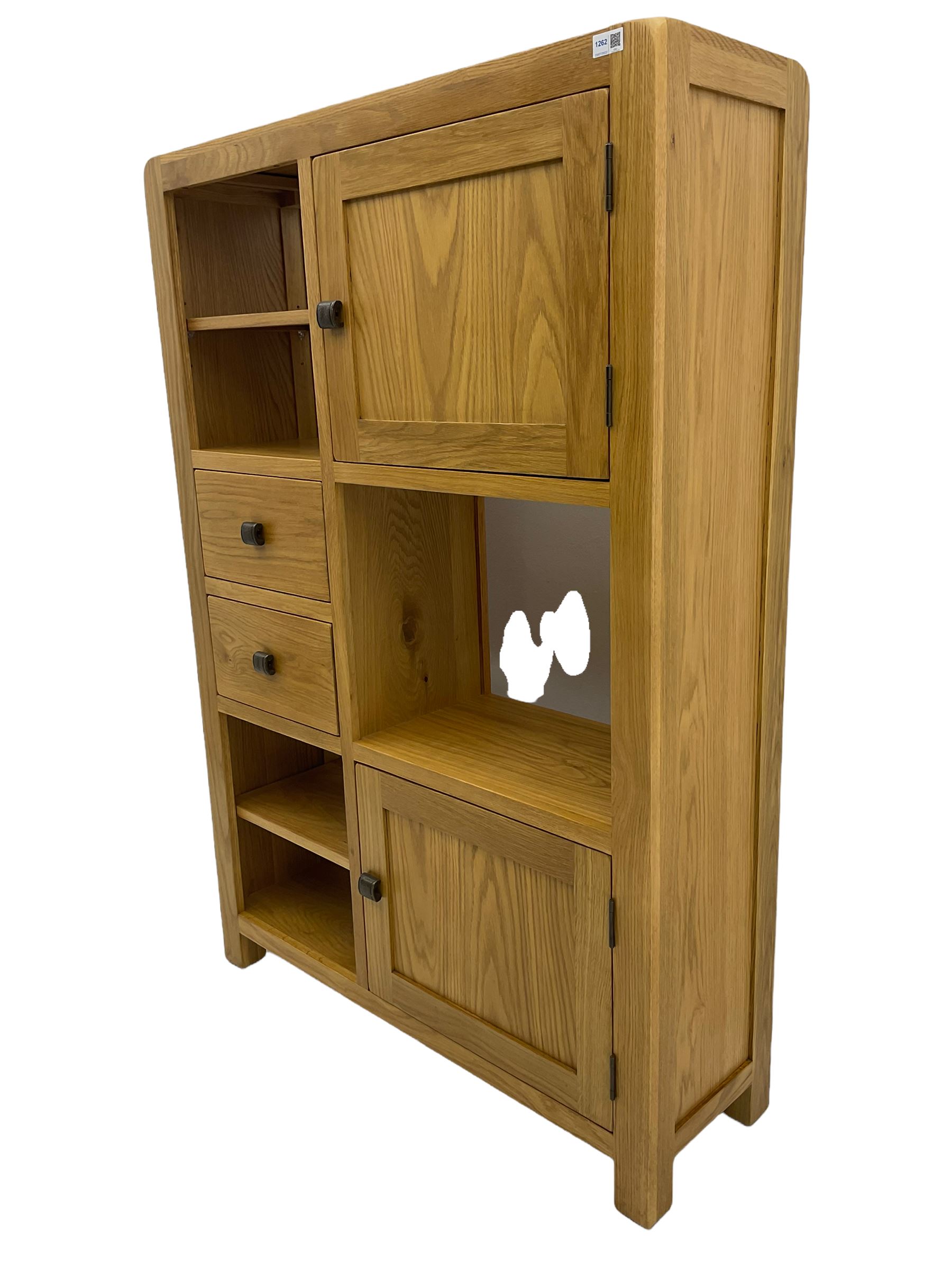 Combination oak wall unit, fitted with two cupboards, two drawers, and