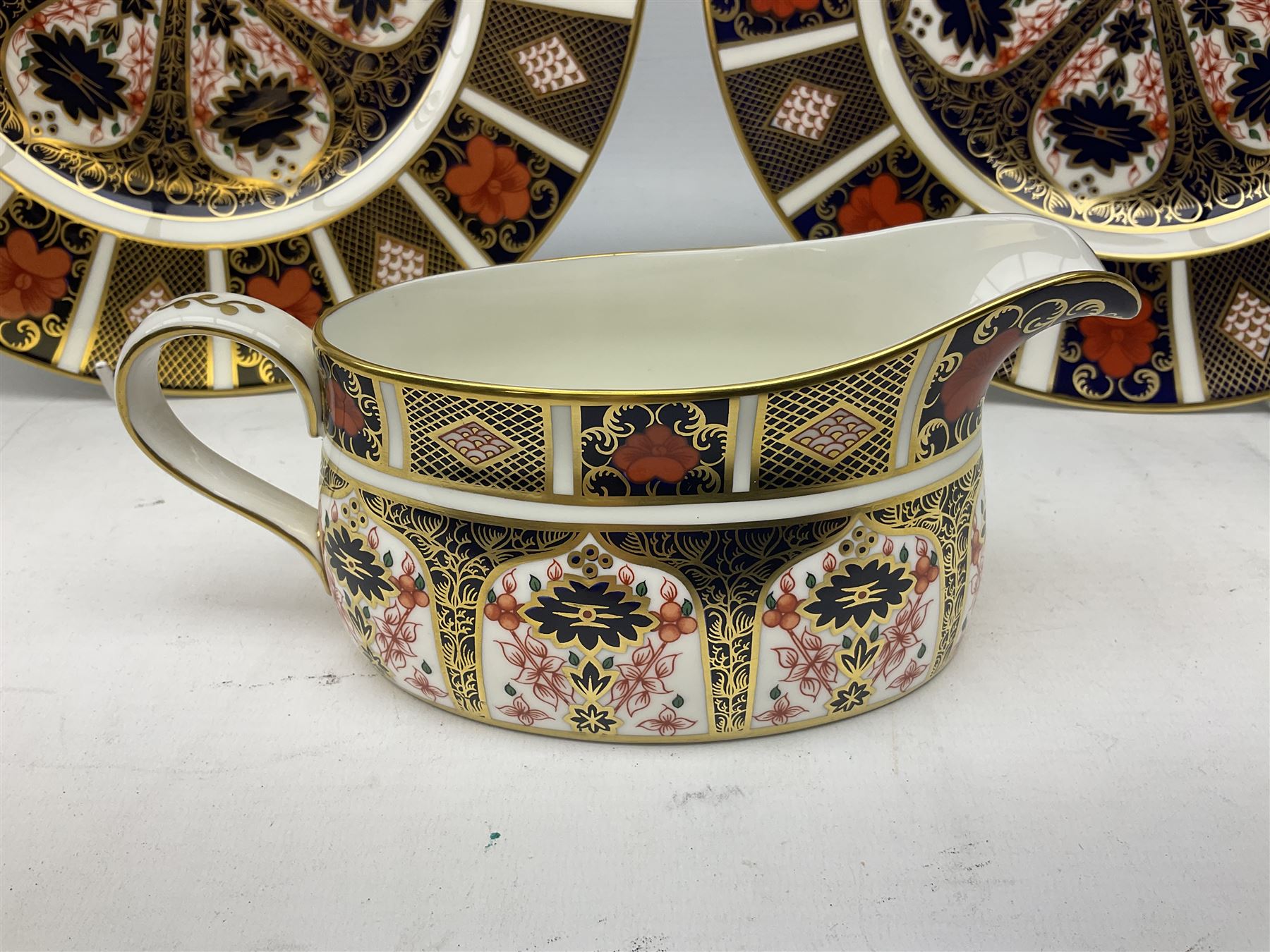 Royal Crown Derby 1128 pattern pair of 27cm plates Royal Crown Derby 1128 pattern pair of 27cm plates