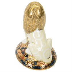 Limited Edition Royal Crown Derby Heraldic Lion paperweight, no. 731/2000, with gold stopper, boxed