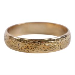 9ct gold engraved wedding band, hallmarked 