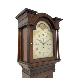 William Vale of Finsbury (London) - late 18th century 8-day mahogany longcase clock, flat topped break-front hood with a break-arch hood door, detached reeded pilasters with wooden capitals, trunk with a blind fret, stopped reeded quarter columns and a long wavy topped door, on a square plinth with canted corners and bracket feet, engraved silver sheet dial with cast brass spandrels, matching steel hands and rolling moon to the arch, with an engraved seconds dial, Roman numerals, five minute Arabics, minute markers and matching steel hands, three train, quarter chiming  movement on six bells with a recoil anchor escapement. With pendulum and weights.

This item has been registered for sale under Section 10 of the APHA Ivory Act