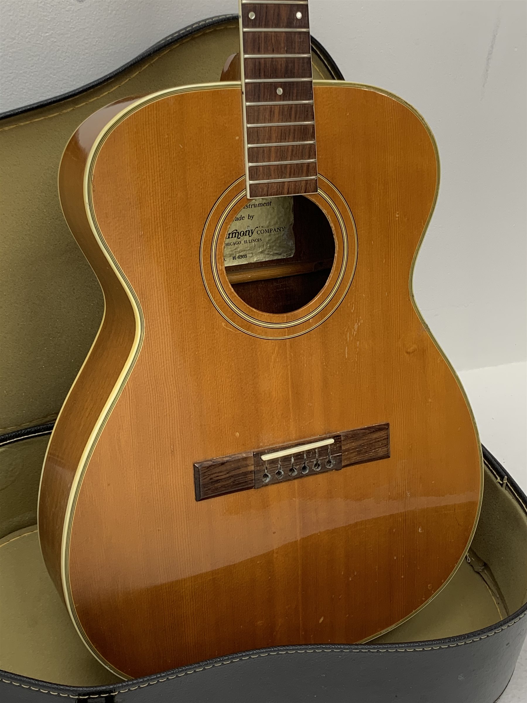 Harmony H-6303 Sovereign acoustic guitar, spruce top, mahogany body, in carrying case