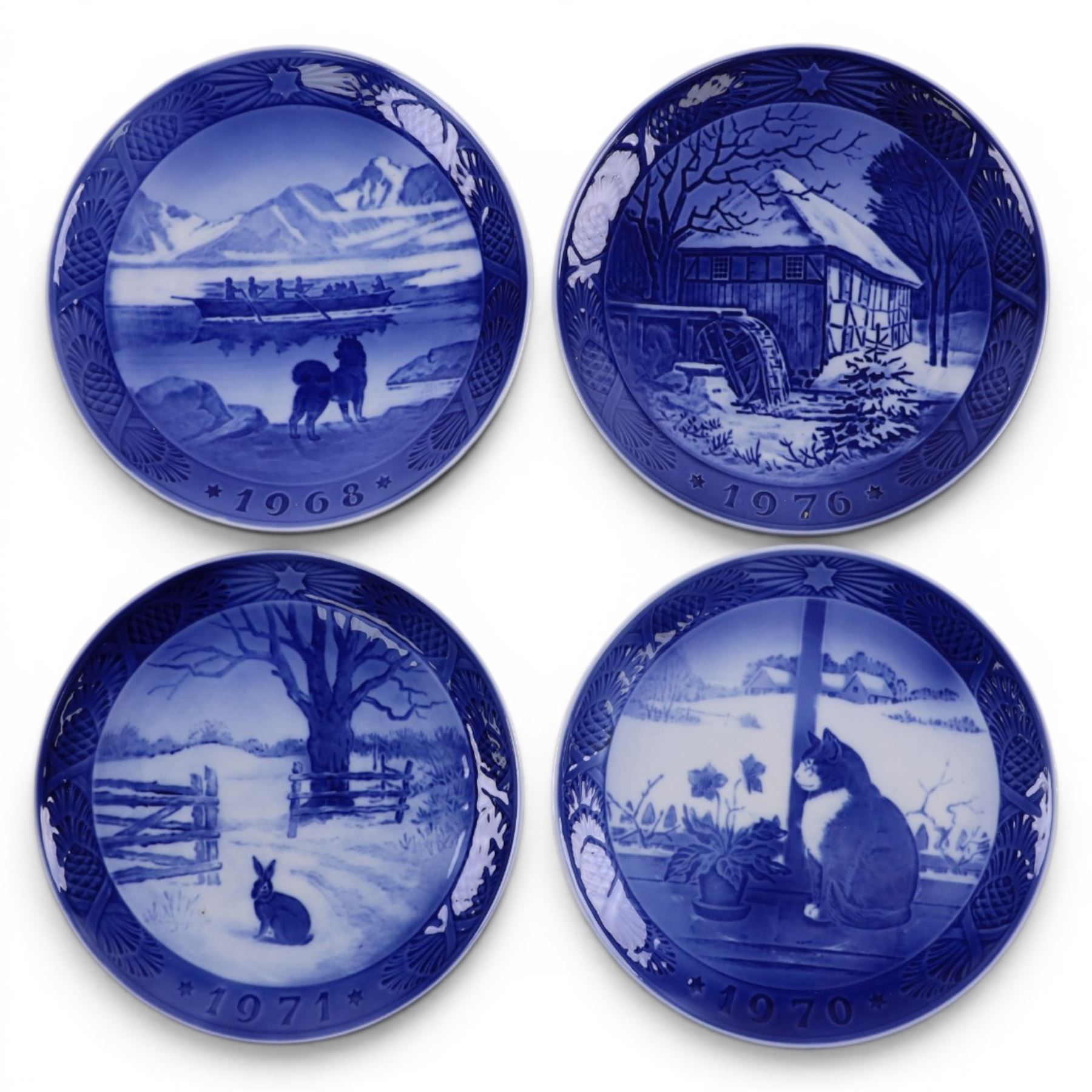 Collectors plates, including Royal Copenhagen plates, Mulberry Hall, Minton etc