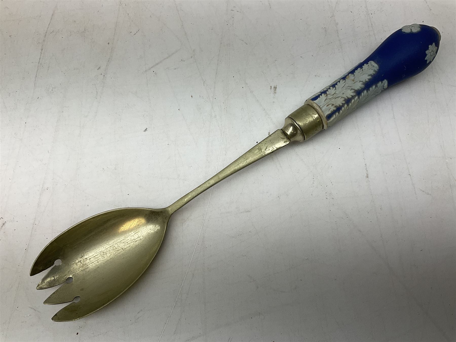 Wedgwood blue Jasperware salad bowl with silver plated collar and matching servers, bowl D22.5cm