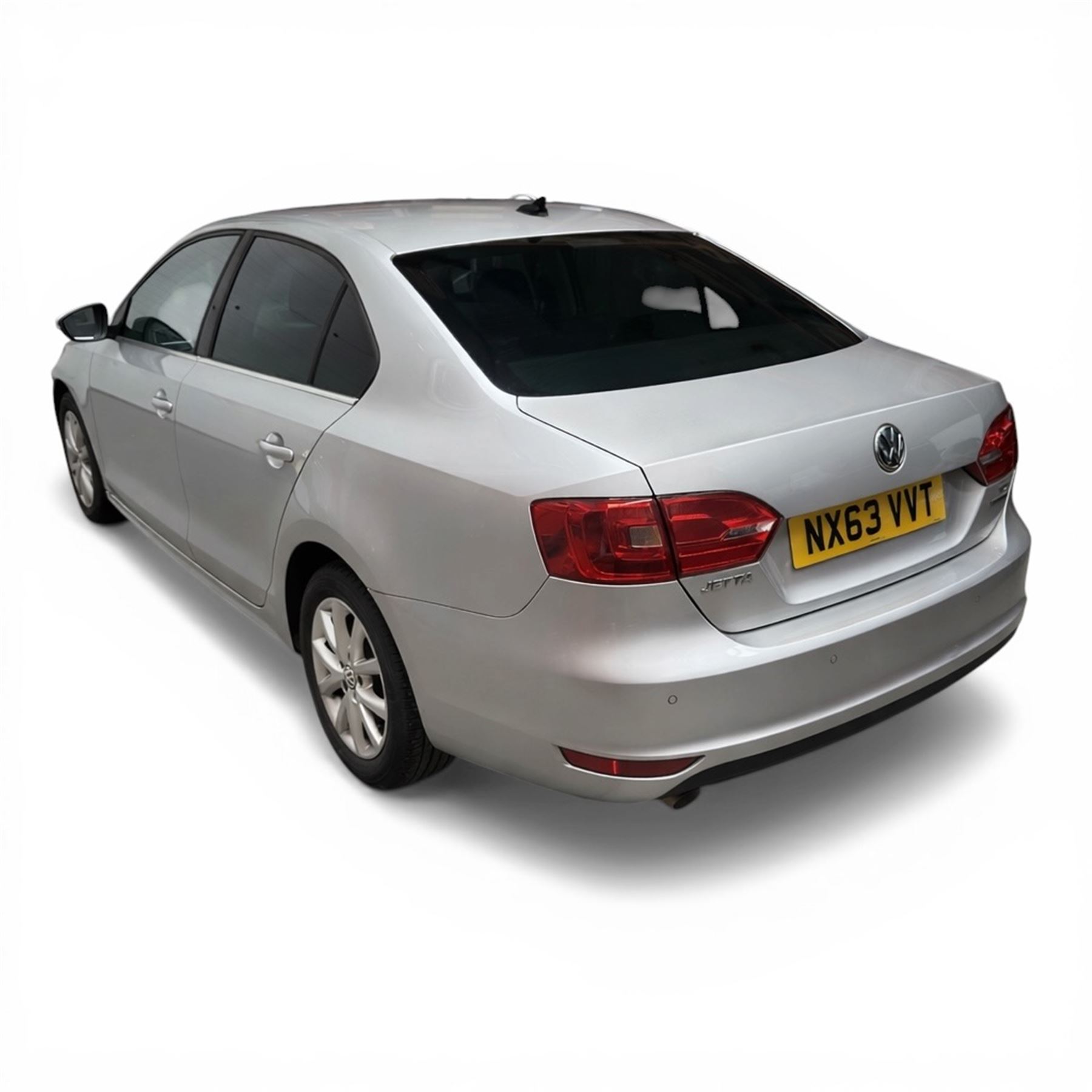 Volkswagen Jetta, 1.6 litre blue-motion diesel, 82000 miles, manual, silver, 2013, (NX63 VVT), MOT till 13 August 2026, £20 road tax, full VW service history, parking sensors, bluetooth - this vehicle is subject to 10% plus VAT buyers premium (12% in total)