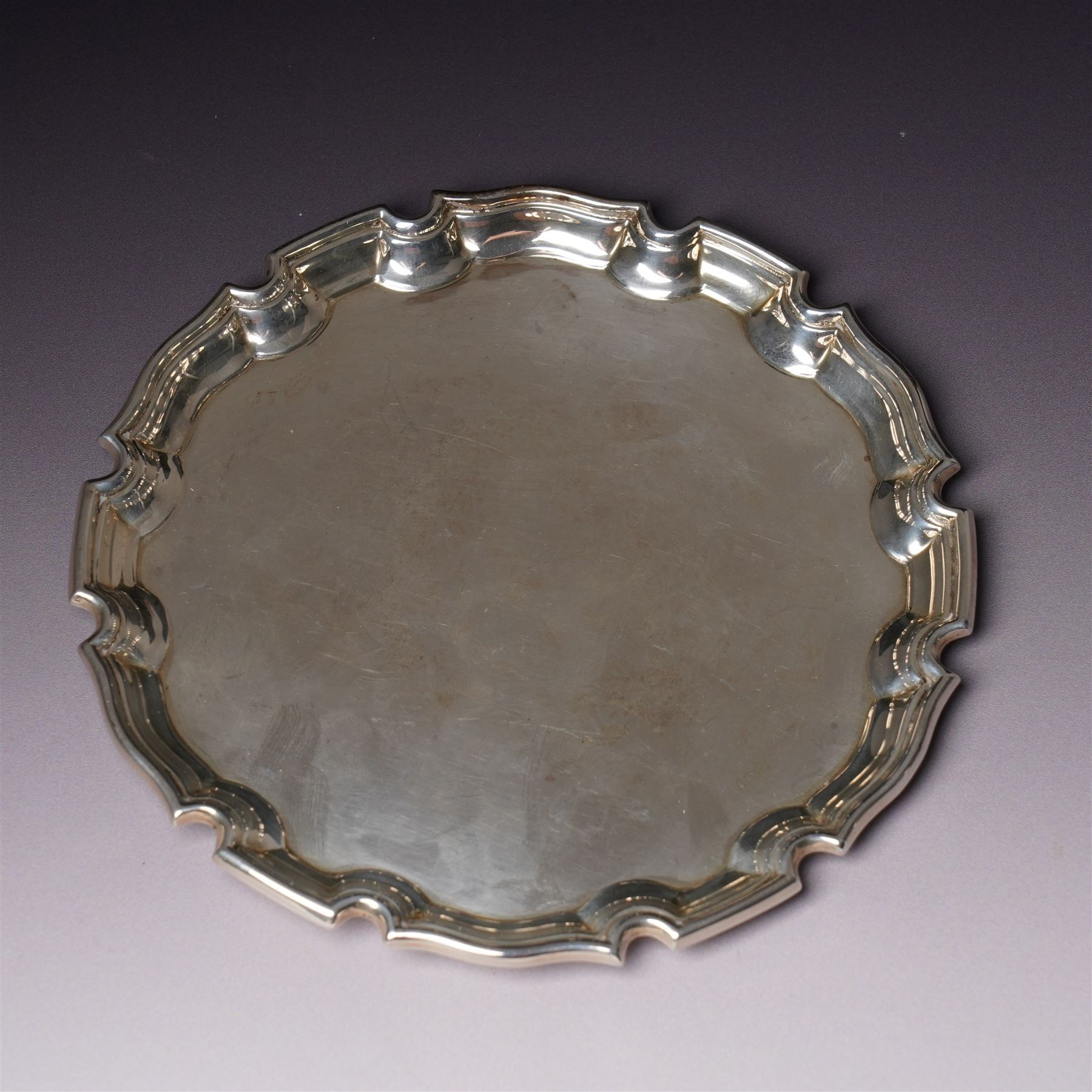 Pair of small silver salvers or card trays with pie crust borders D15cm London 1939 Maker  Cohen & Charles 