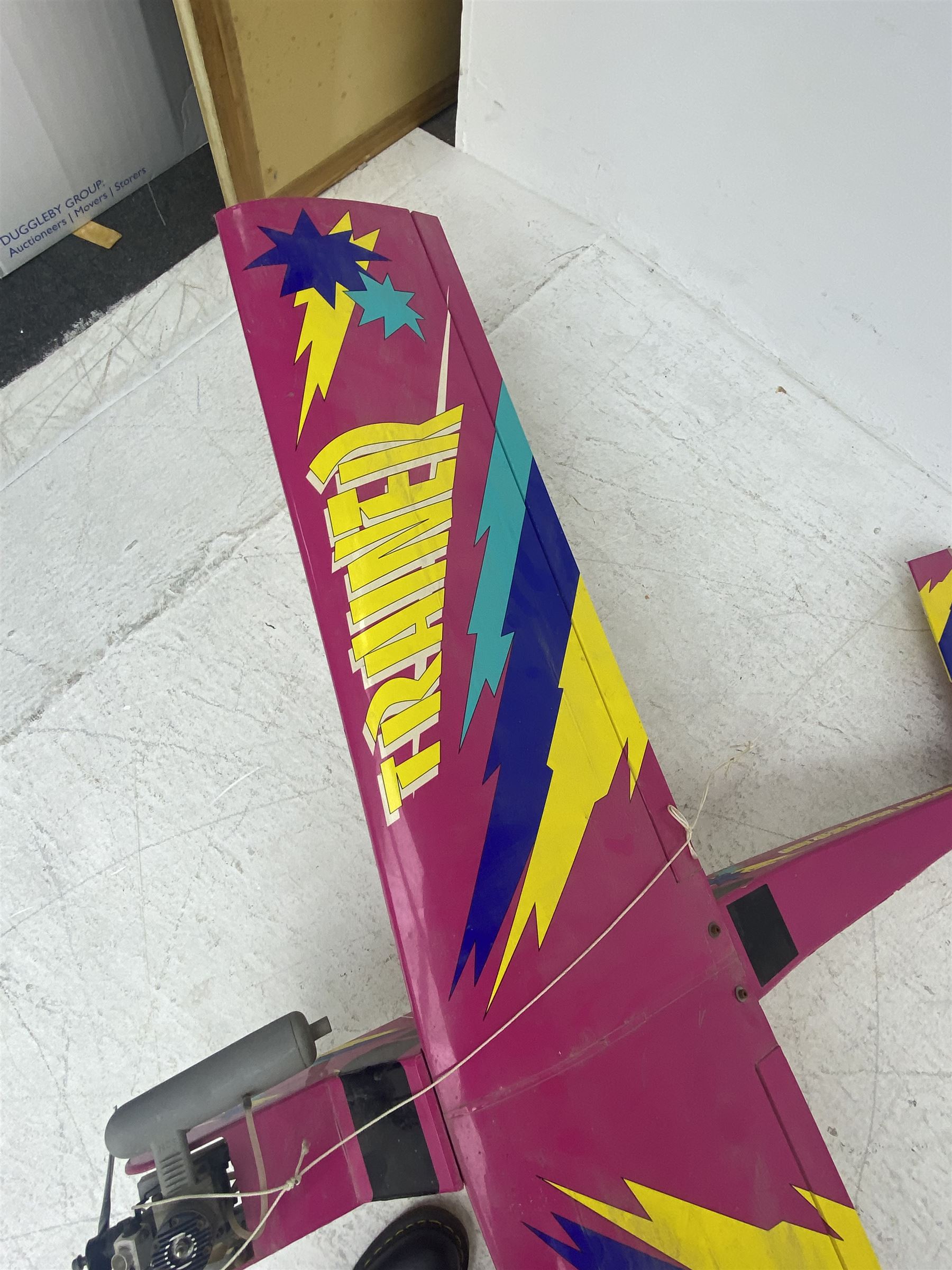 Kyosho Trainer 40 remote control aeroplane, L120cm, W161cm