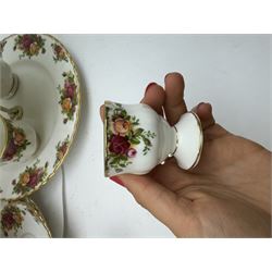 Royal Albert Old Country Roses pattern tea and dinner wares, including tiered cake stands, cake plate, napkin rings, egg cups, pierced serving platters, etc 