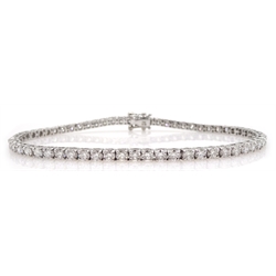 18ct whtie gold diamond line bracelet, stamped 750 diamond total weight approx 5.18 carat