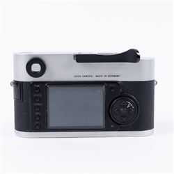 Leica M8 digital rangefinder camera body, with chrome finish, serial number 3196518, circa 2007, in original inner and outer boxes with charger and instructions 