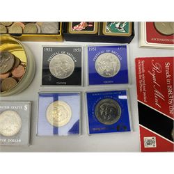 Great British and World coins, including King George V 1916 halfcrown, Great Britain and Northern Ireland 1970 proof coin set, various commemorative crowns, Queen Elizabeth II 2002 five pounds, pre-decimal pennies and other pre-decimal coinage, two United States of America 1887 silver Morgan dollars etc