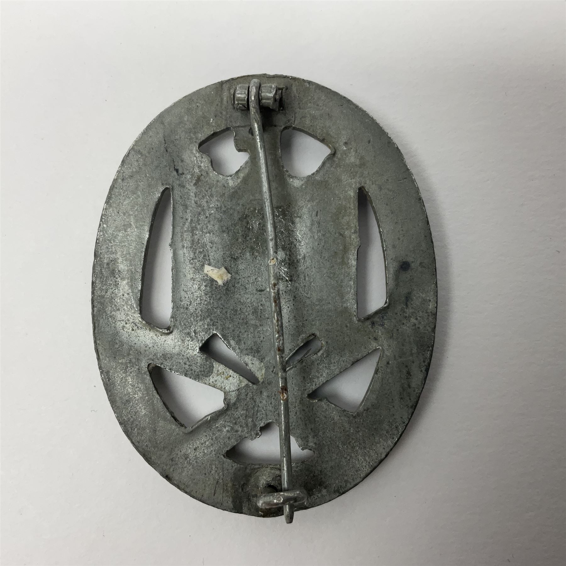 WW2 German 'silver' Infantry Assault badge marked BSW verso; another Infantry Assault badge; and a silvered General Assault badge (3)