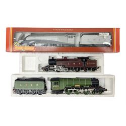 Hornby '00' gauge - Class A4 4-6-2 locomotive 'Silver Link' No.2509; in associated box; Class A3 4-6-2 locomotive 'Flying Scotsman' No.4472; box base only; and Class 4P 2-6-4 tank locomotive No.2300; box base only (3)