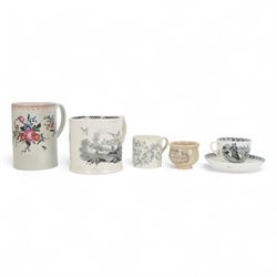 18th century pearlware mug, decorated with floral sprigs, together with 19th century minia...