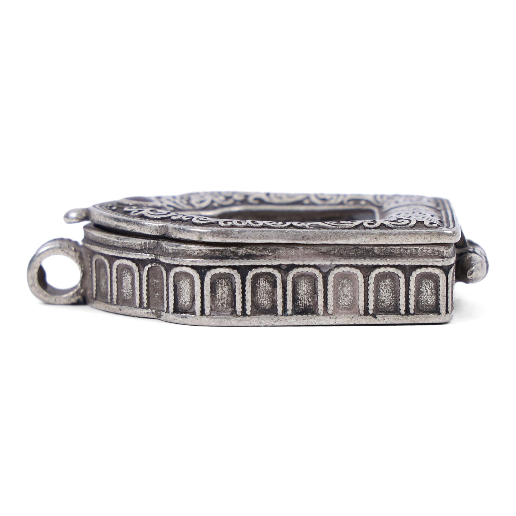 Pair of Tibetan prayer boxes, H5cm