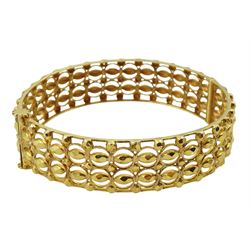 Middle Eastern 19ct gold open work design hinged bangle