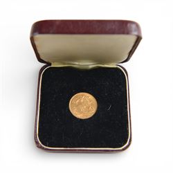 King George V 1914 gold half sovereign coin, in later fitted case