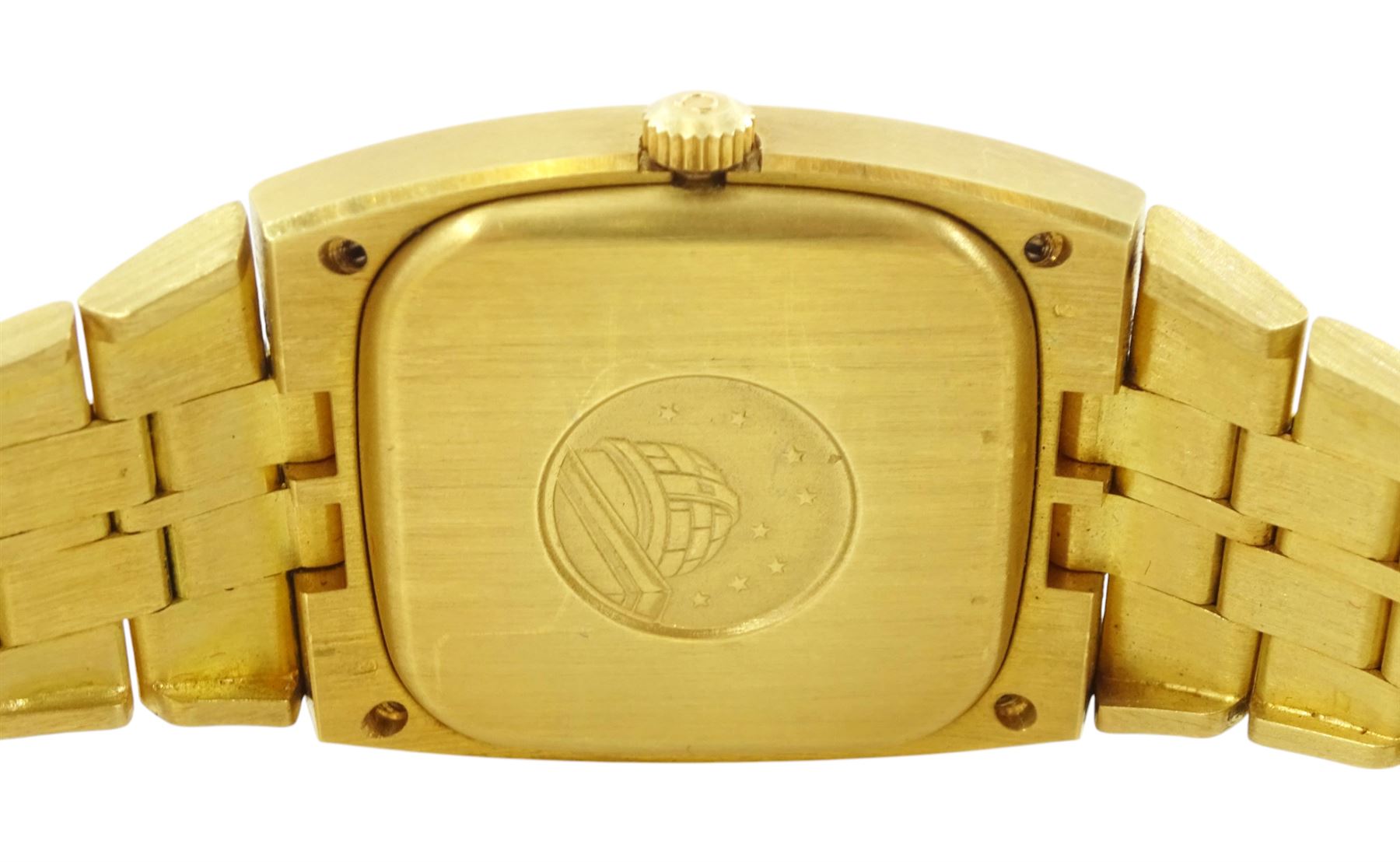 Omega Constellation gentleman's 18ct gold automatic wristwatch, champagne dial, with baton hour markers and date aperture, on Omega 18ct gold bracelet, No. 368.847, with fold-over clasp, stamped 750, boxed