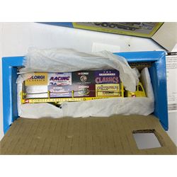 Corgi - 16801 Pinder Jean Richard Scammell Highwayman with two animal cages; CC12303 Premium Edition Scammell Contractor Austen Bros.; 80307 limited edition Vintage Glory Garrett Road Tractor and Flatbed Trailer; 09802 ERF 8 Wheel Rigid with load; 98459 White Soda Truck; and two Tesco lorries; all boxed (7)