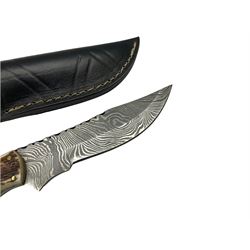 Hunting skinning knife, Damascus blade with horn and wood handle, blade 13cm, total length 24cm