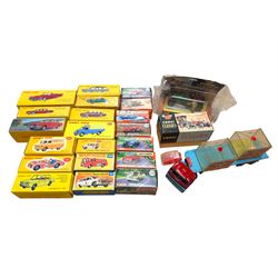 Collection of boxed Matchbox and Dinky Toys diecast vehicles, including Corgi Classics The World of Wooster, together with an unboxed Chipperfields Circus 1139 Scammel MK3