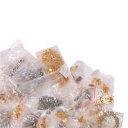 Quantity of costume jewellery, including stud earrings, pendant necklaces, bracelets and bangles etc
