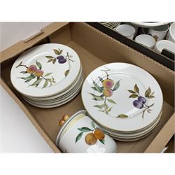 Extensive collection of Royal Worcester Evesham pattern tea and dinner service and other items, to include two teapot, covered serving dishes, vases, oval serving dishes, dinner plates, side plates etc 