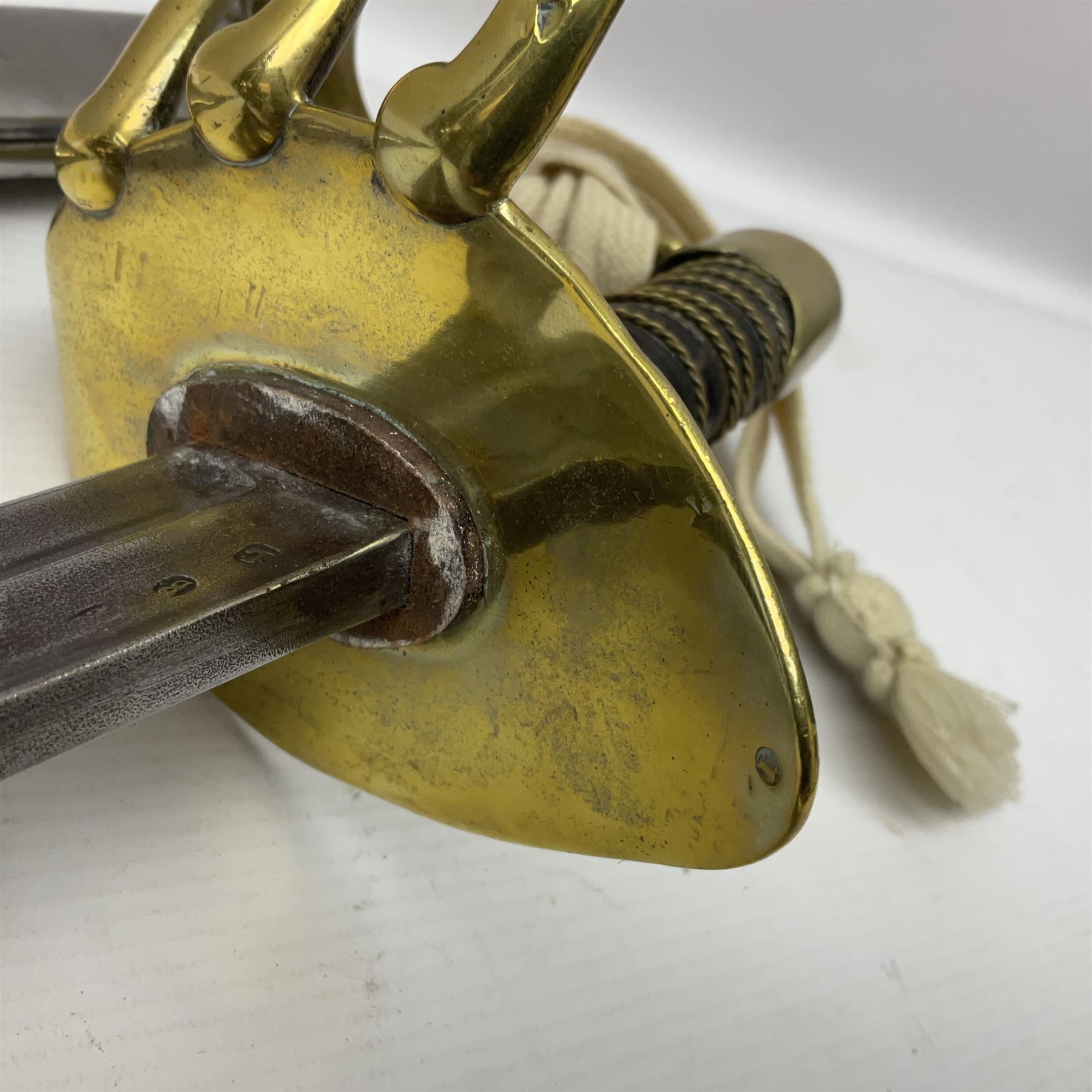 Early 19c French 1st Empire Heavy Cavalry trooper's sword, the 95.5cm double fullered blade with various stamped marks and inscribed Klingenthal 1814 to the back edge, four-bar brass hilt with wire-bound leather grip, knucklebow numbered 139; in polished steel scabbard with two suspension rings L117cm overall