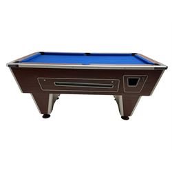 Contemporary pool table