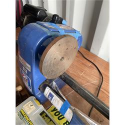 Record Model No 0 woodworking lathe with accessories  - THIS LOT IS TO BE COLLECTED BY APPOINTMENT FROM DUGGLEBY STORAGE, GREAT HILL, EASTFIELD, SCARBOROUGH, YO11 3TX