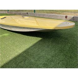 MiniSail sailing dinghy