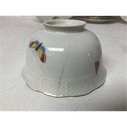 Herend of Hungary Rothschild bird pattern, part tea service, comprising two large teacups and saucers, two teacups and three saucers, milk jug, sugar bowl, five dessert plates and two side plates (18)