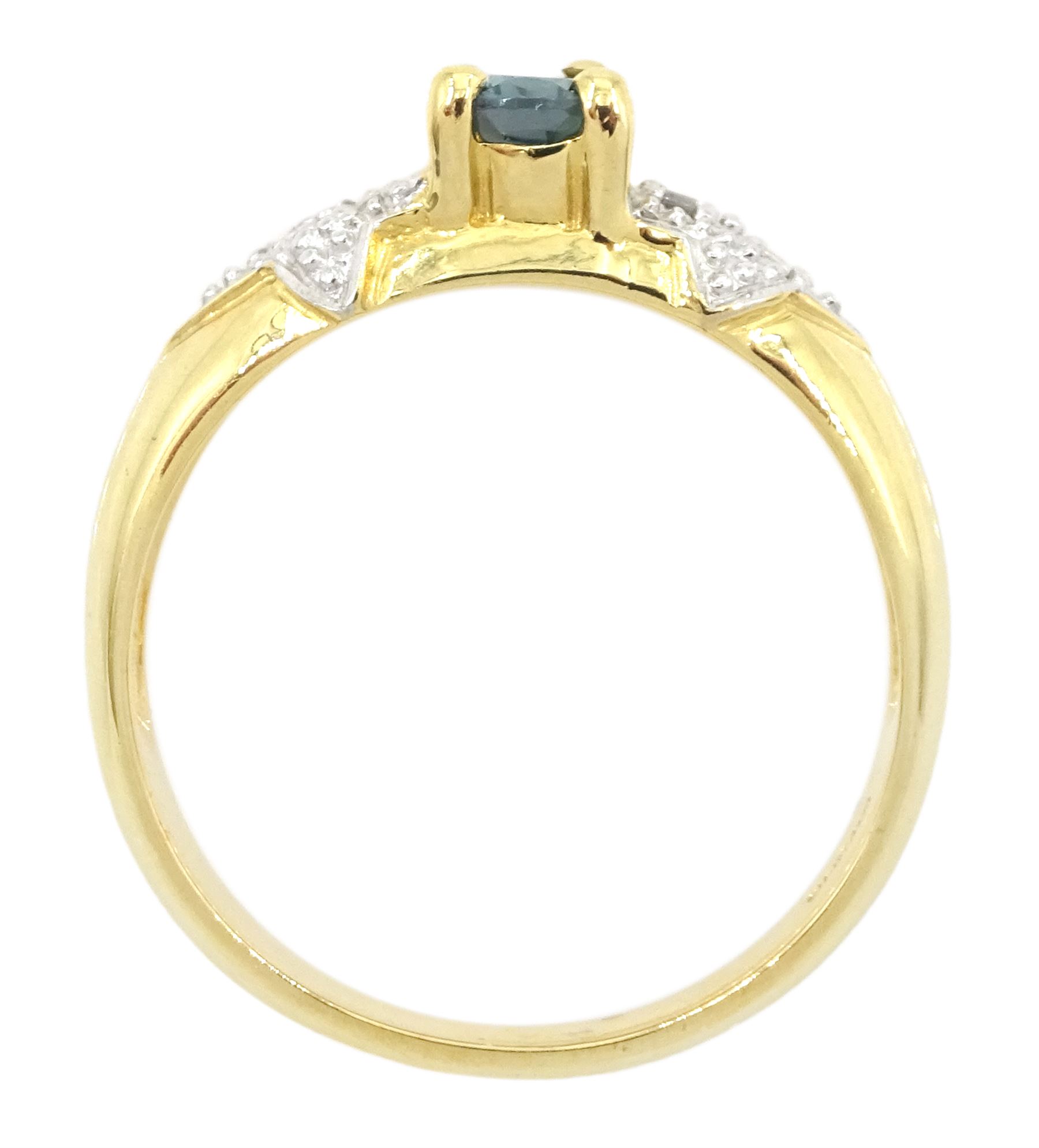 18ct gold single stone oval cut alexandrite ring, with diamond set shoulders, hallmarked, alexandrite approx 0.40 carat