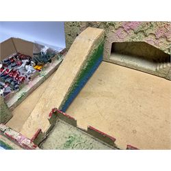 Sectional wooden fort on base with painted textured finish 46 x 36cm; together with over thirty lead and die-cast white metal soldiers and horses by various makers; and a small quantity of plastic figures of soldiers