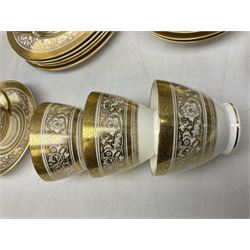 Minton Porcelain Ball pattern tea wares, comprising six dessert plates, five cups and six saucers (17)