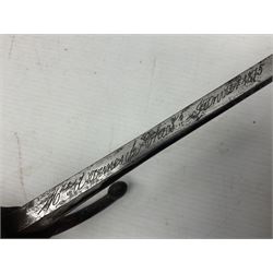 French 1866 pattern sabre bayonet with 57cm fullered steel curving blade dated 1875, in steel scabbard L71cm overall