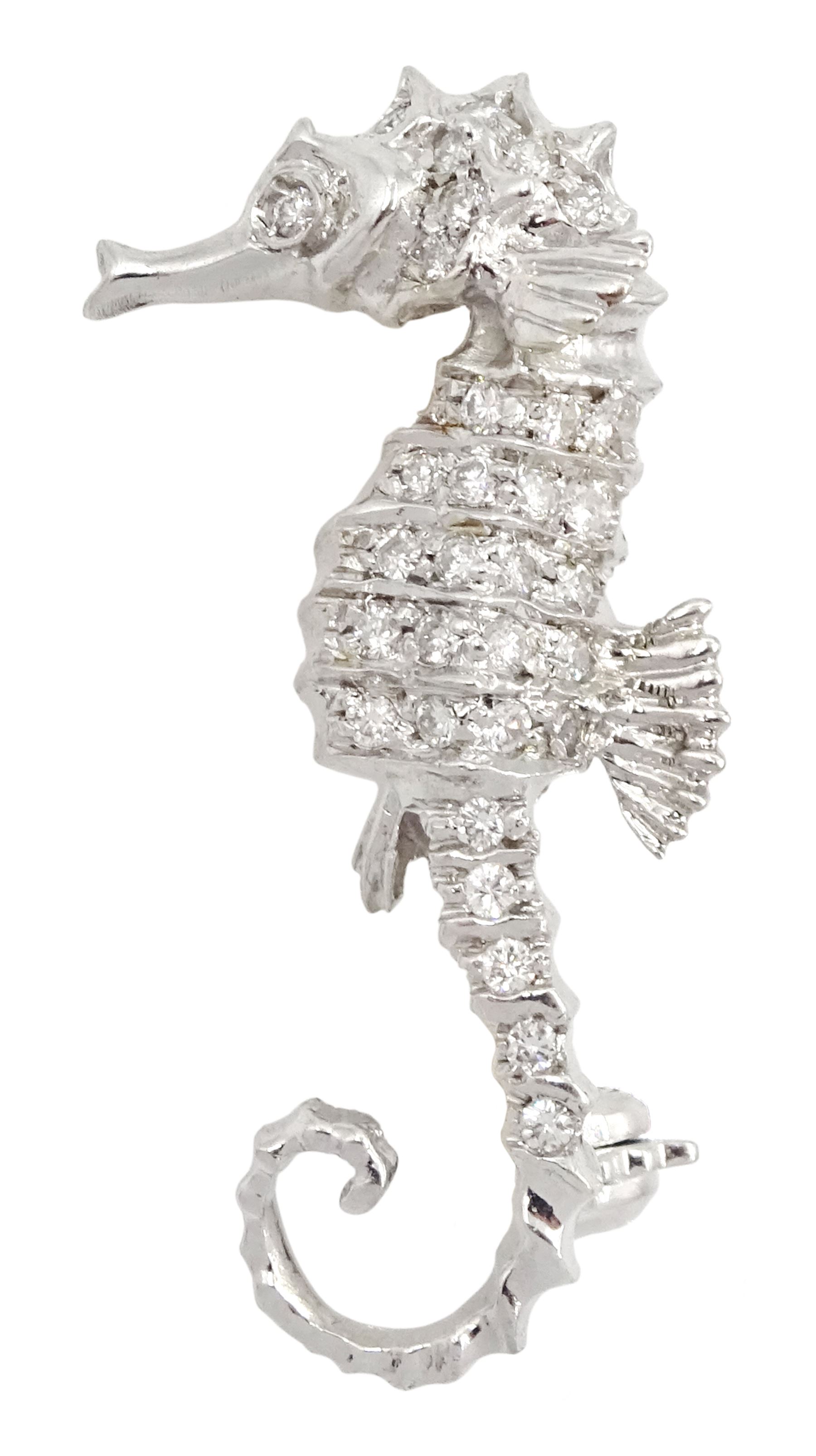 18ct white gold round brilliant cut diamond seahorse brooch by Mozafarian, London import marks 1989