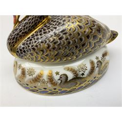 Royal Crown Derby paperweight, Black Swan, limited edition 1524/2002 with gold stopper and printed mark beneath 