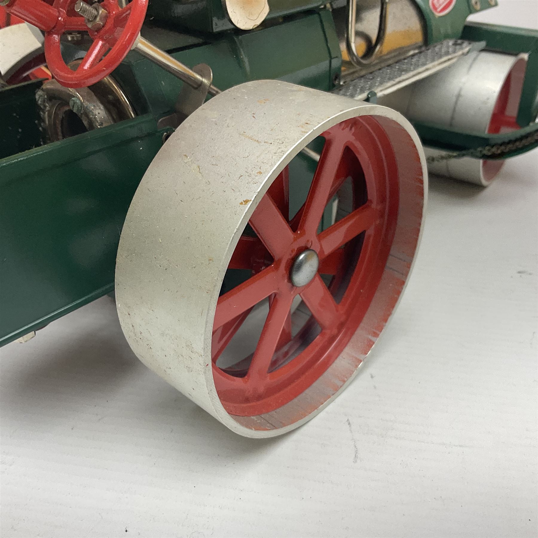 Wilesco D36 live steam roller (Dampf-Strassenwalze) 