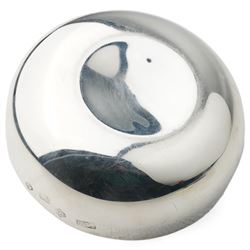 Silver circular bowl of plain form D14cm Sheffield 1973 Maker Toye, Kenning & Spencer