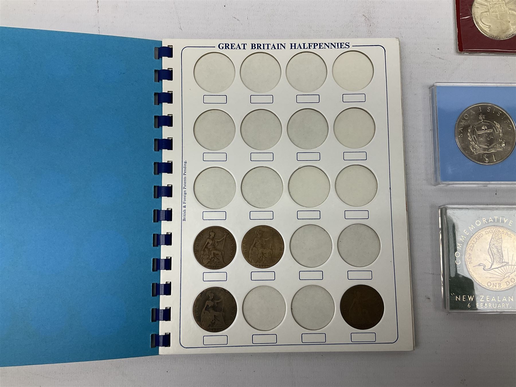 Great British and World coins, including Canadian 1975 dollar, United States of America 1975 proof set and bicentennial silver uncirculated set 1776-1976, Queen Elizabeth II Gibraltar 1977 sterling silver proof twenty-five pence, cased with certificate, New Zealand 1979seven coin set in blue wallet,  GB pre-decimal coins etc